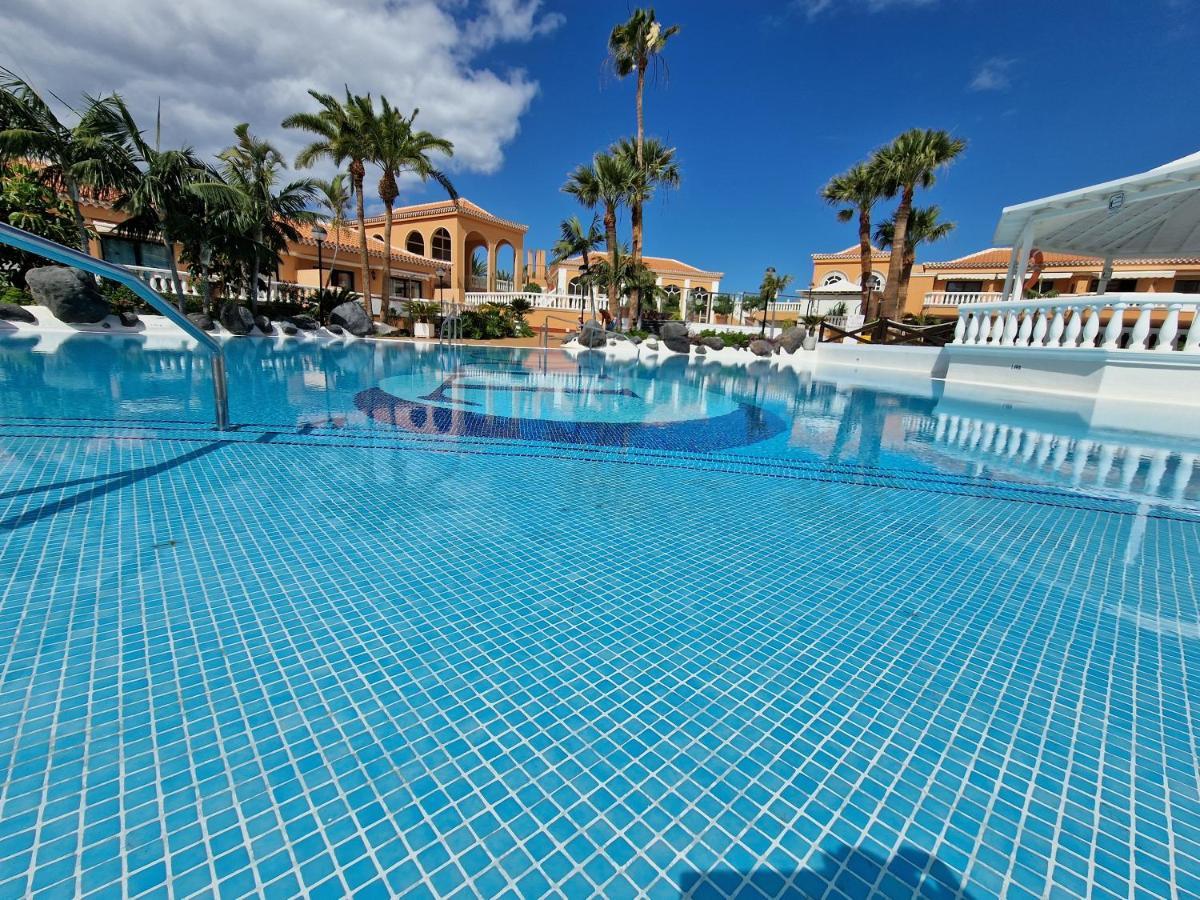 Exclusive Attic Las Vistas 3 With Breathtaking Sea View, Only 100 M To The Sea, Heated Pool, Aircon, Wifi Arona  Eksteriør bilde